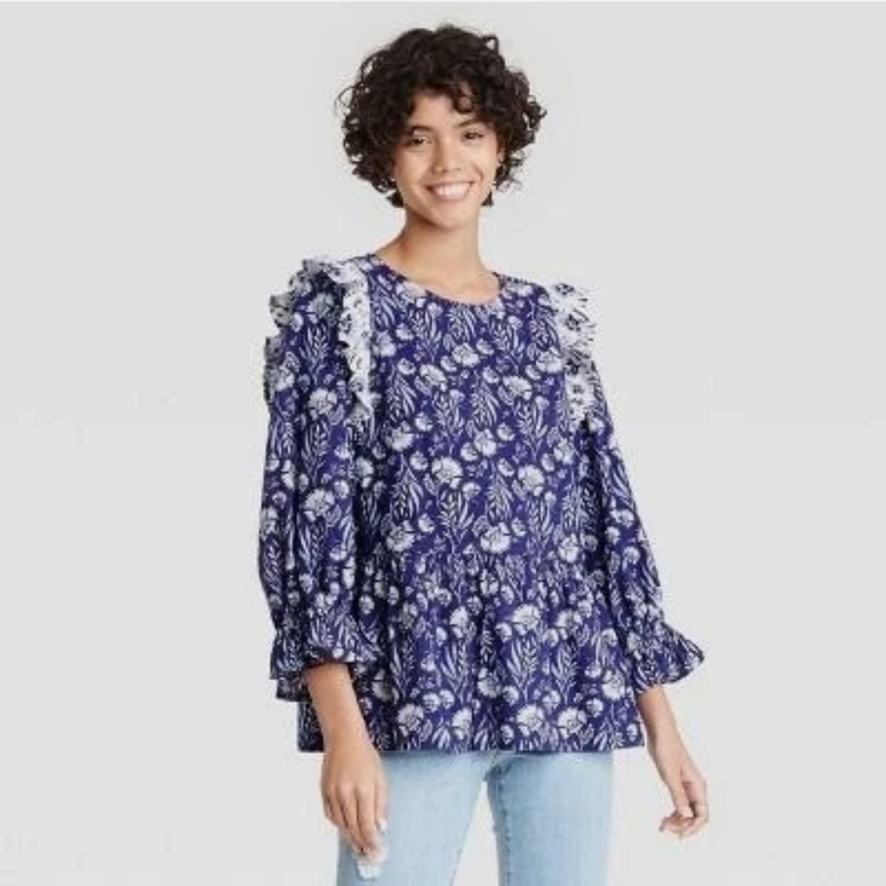 Universal Thread ✨️ Cotton Floral Blue and White 3/4 Sleeve Women's Top Size L